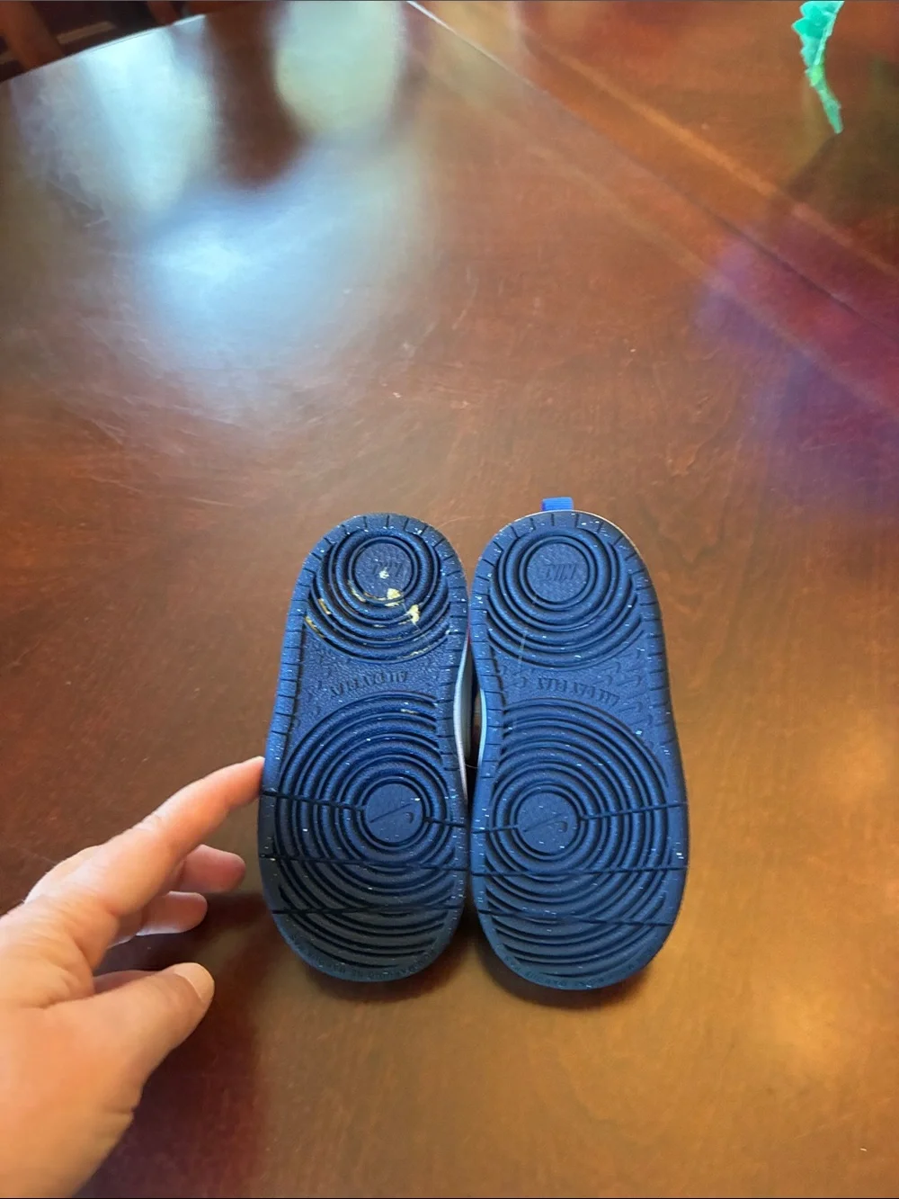 Nike velcro wider maximum